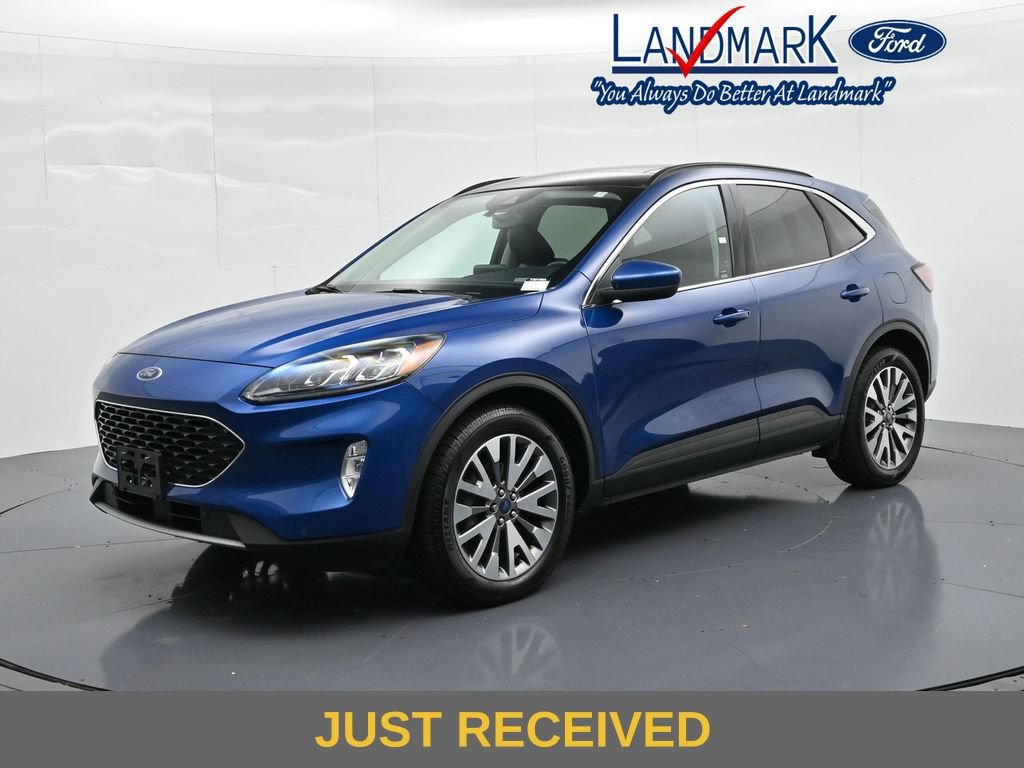 Certified 2022 Ford Escape Titanium w/ Class II Trailer Tow Package