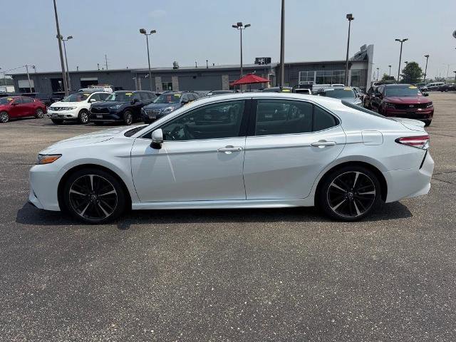 Used 2020 Toyota Camry XSE image 3