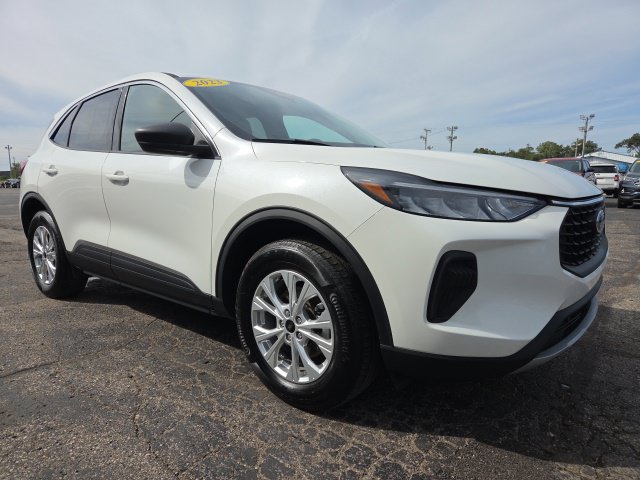 Certified 2023 Ford Escape Active AWD/4WD image 6