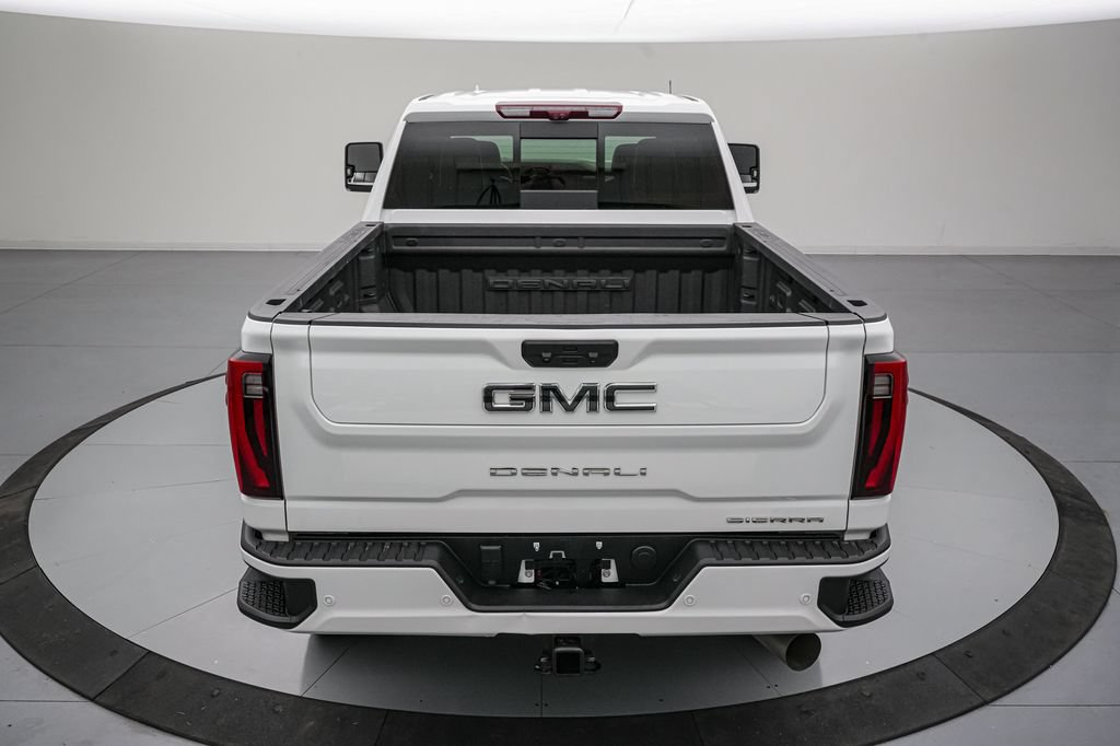 Used 2024 GMC Sierra 2500 Denali Ultimate AWD/4WD image 5