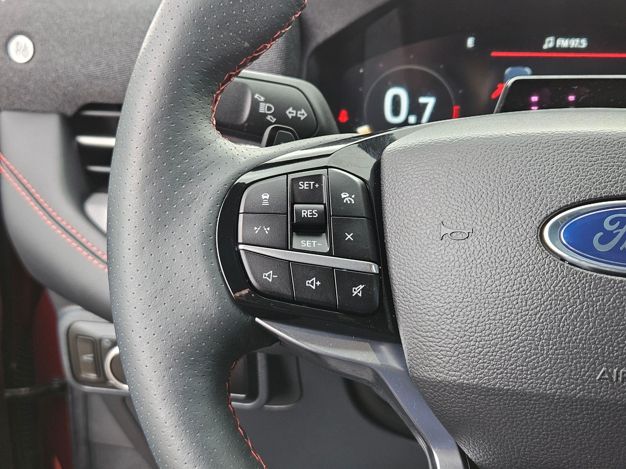 Certified 2025 Ford Explorer ST RWD image 19