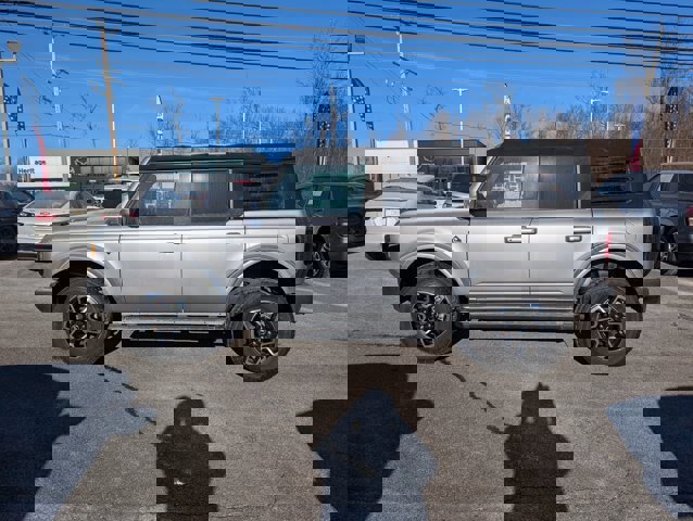 Certified 2021 Ford Bronco Outer Banks image 2