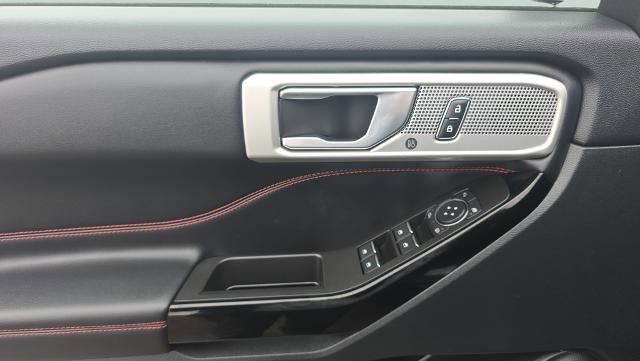 Certified 2022 Ford Explorer ST-Line w/ Class IV Trailer Tow Package image 14