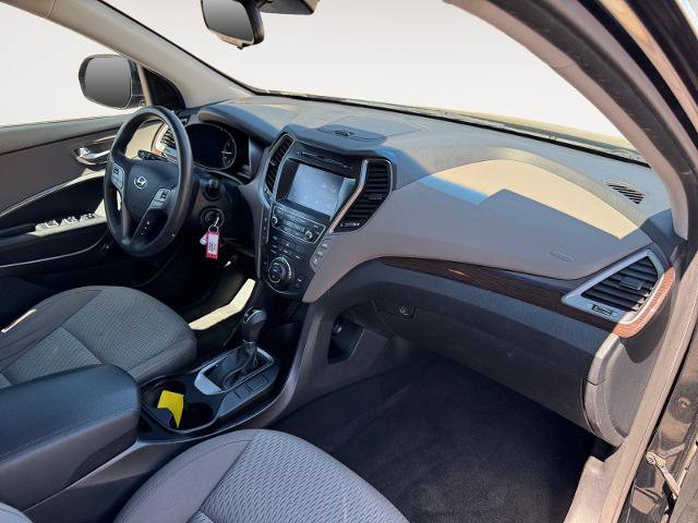 Used 2018 Hyundai Santa Fe SE FWD image 15