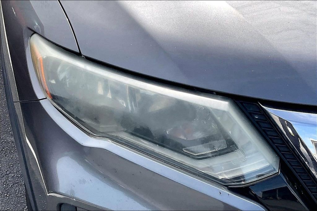 Used 2017 Nissan Rogue SV w/ Midnight Edition Package FWD image 25