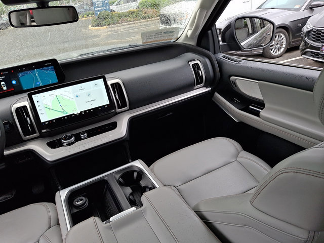 Certified 2025 Ford Expedition Max Active AWD/4WD image 16