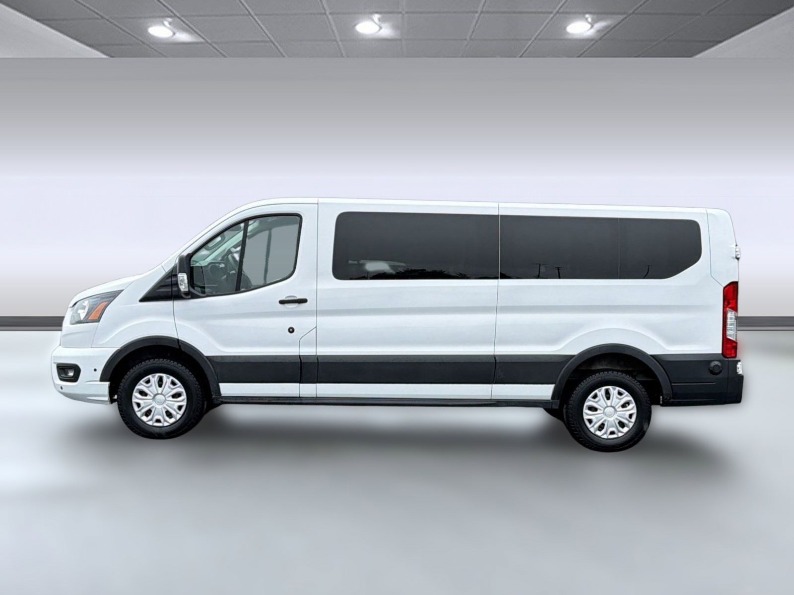 Certified 2024 Ford Transit 350 XLT RWD image 2