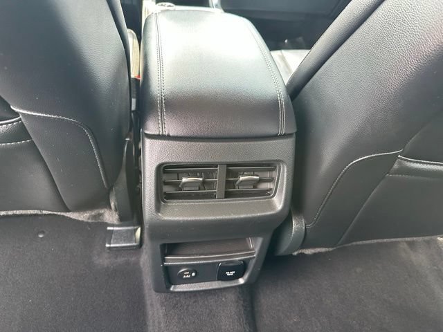 Certified 2022 Ford Edge Titanium AWD/4WD image 33