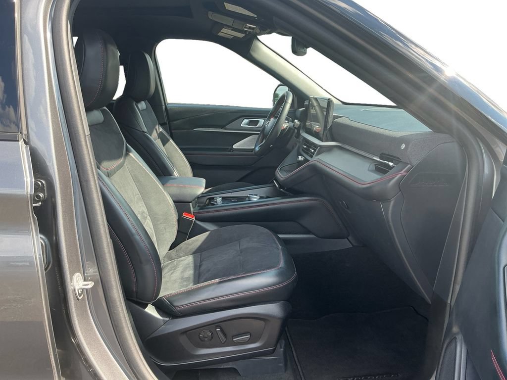 Certified 2025 Ford Explorer ST w/ Sun And Sound Package AWD/4WD image 22