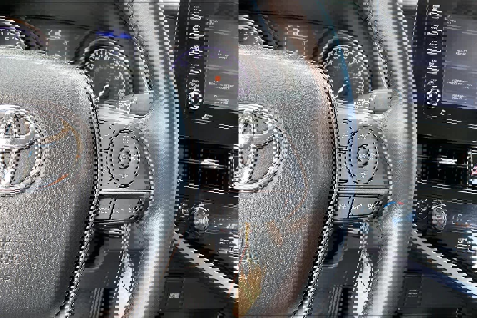 Used 2024 Toyota Camry SE image 24