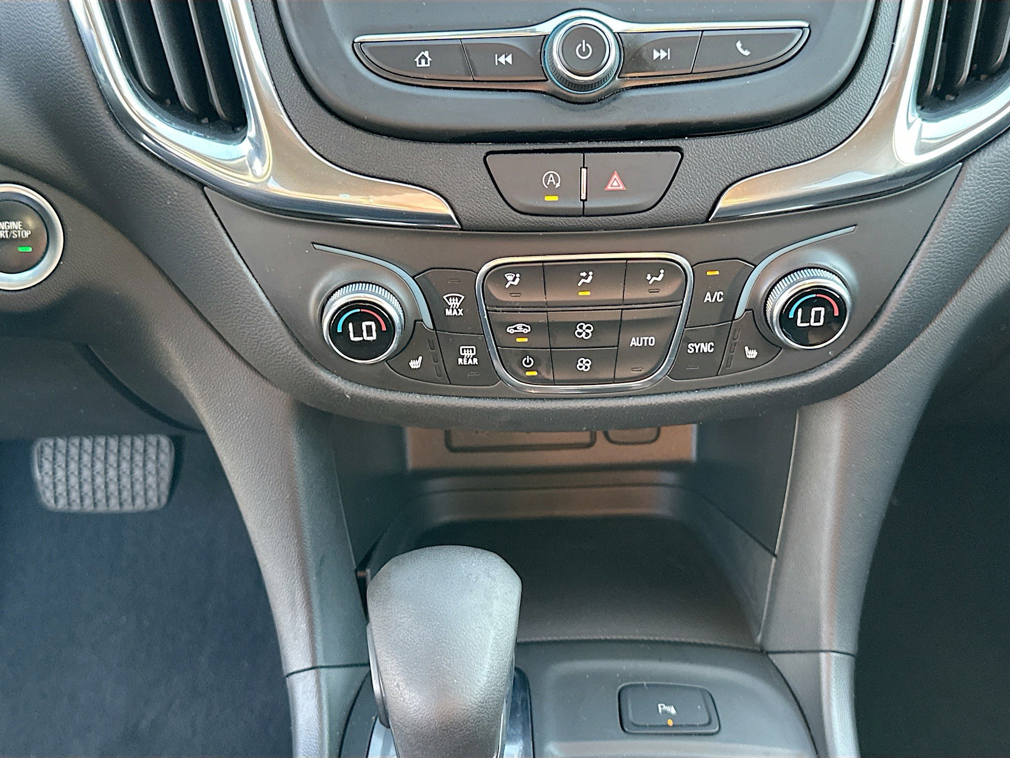 Used 2023 Chevrolet Equinox LT image 15