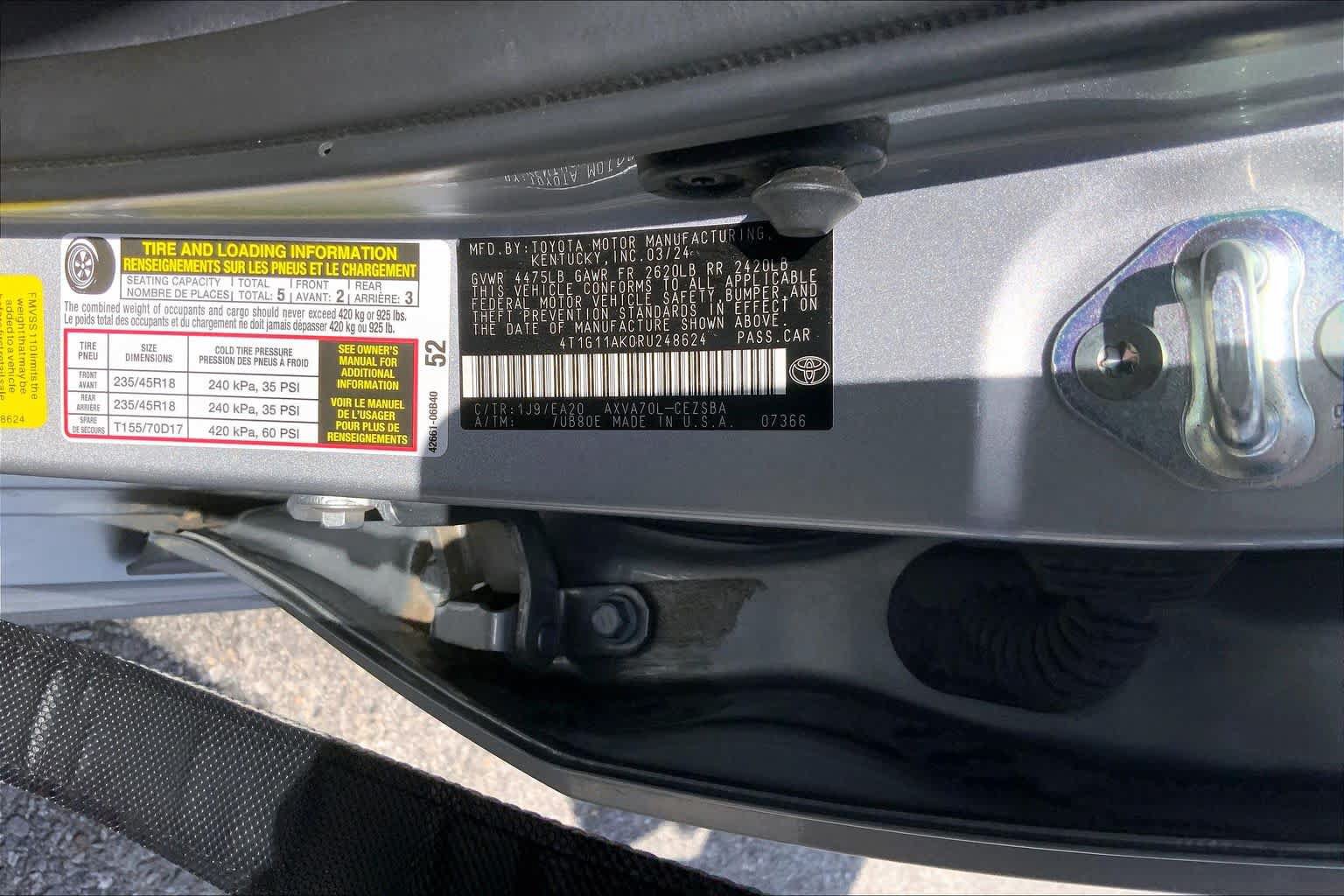 Used 2024 Toyota Camry SE FWD image 29
