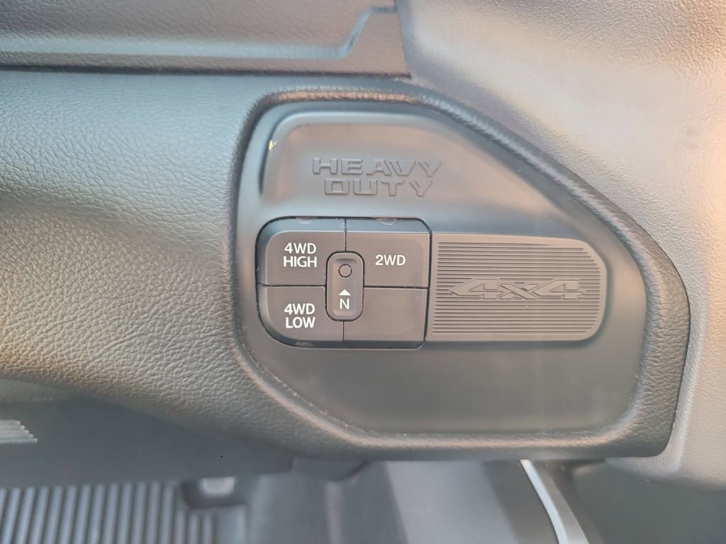 Used 2024 RAM 3500 Big Horn image 28