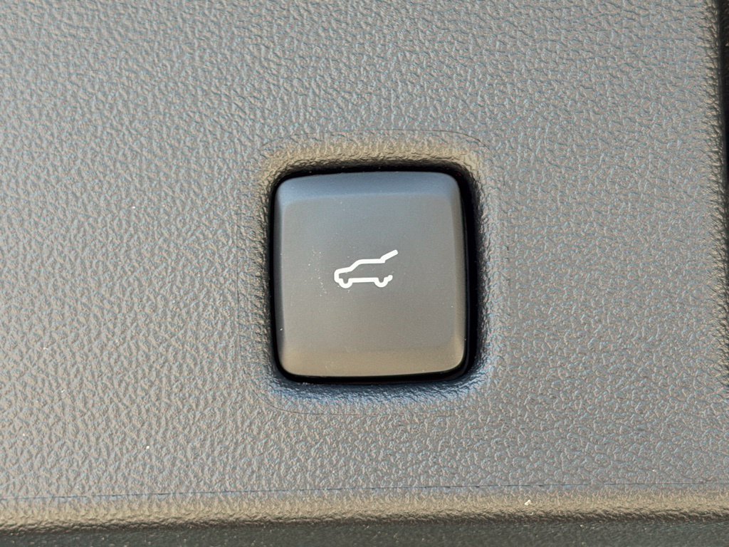 Certified 2025 Ford Escape Active FWD image 17