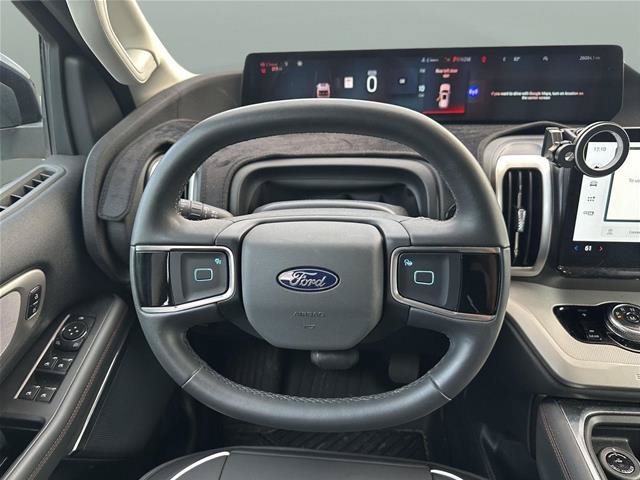 Certified 2025 Ford Expedition Active AWD/4WD image 24