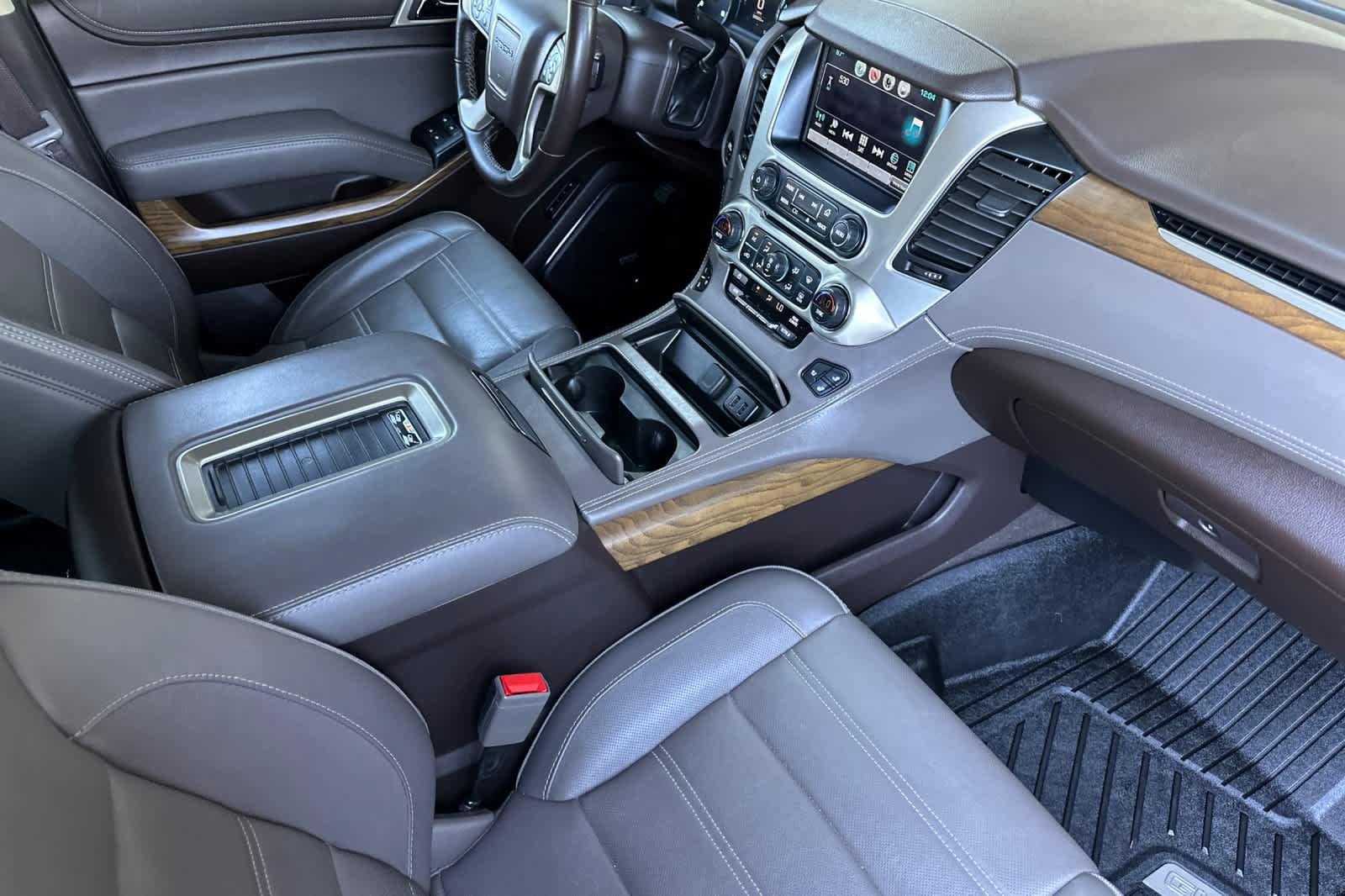Used 2020 GMC Yukon Denali AWD/4WD image 17