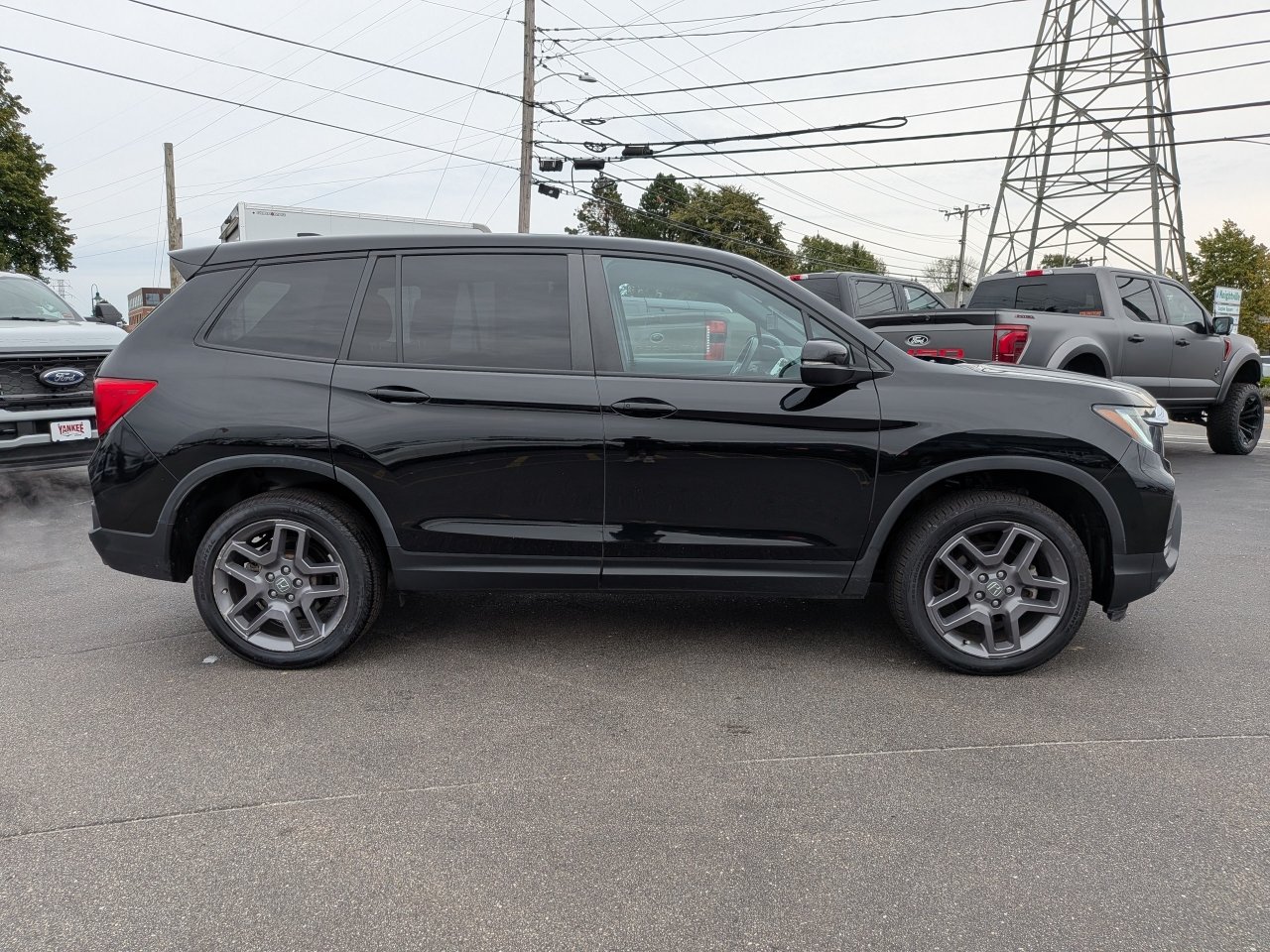 Used 2023 Honda Passport EX-L image 3