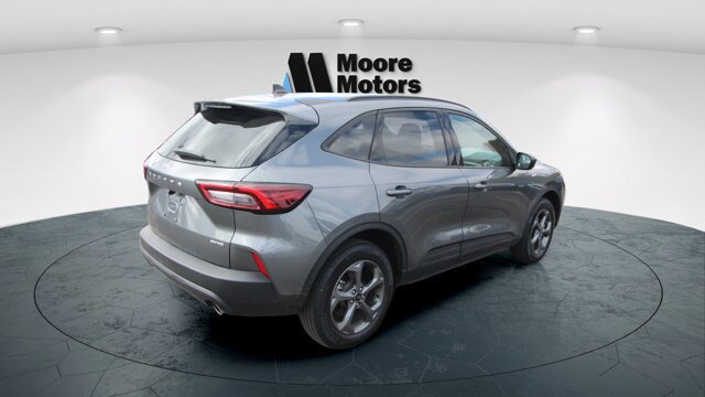 Certified 2025 Ford Escape ST-Line AWD/4WD image 3
