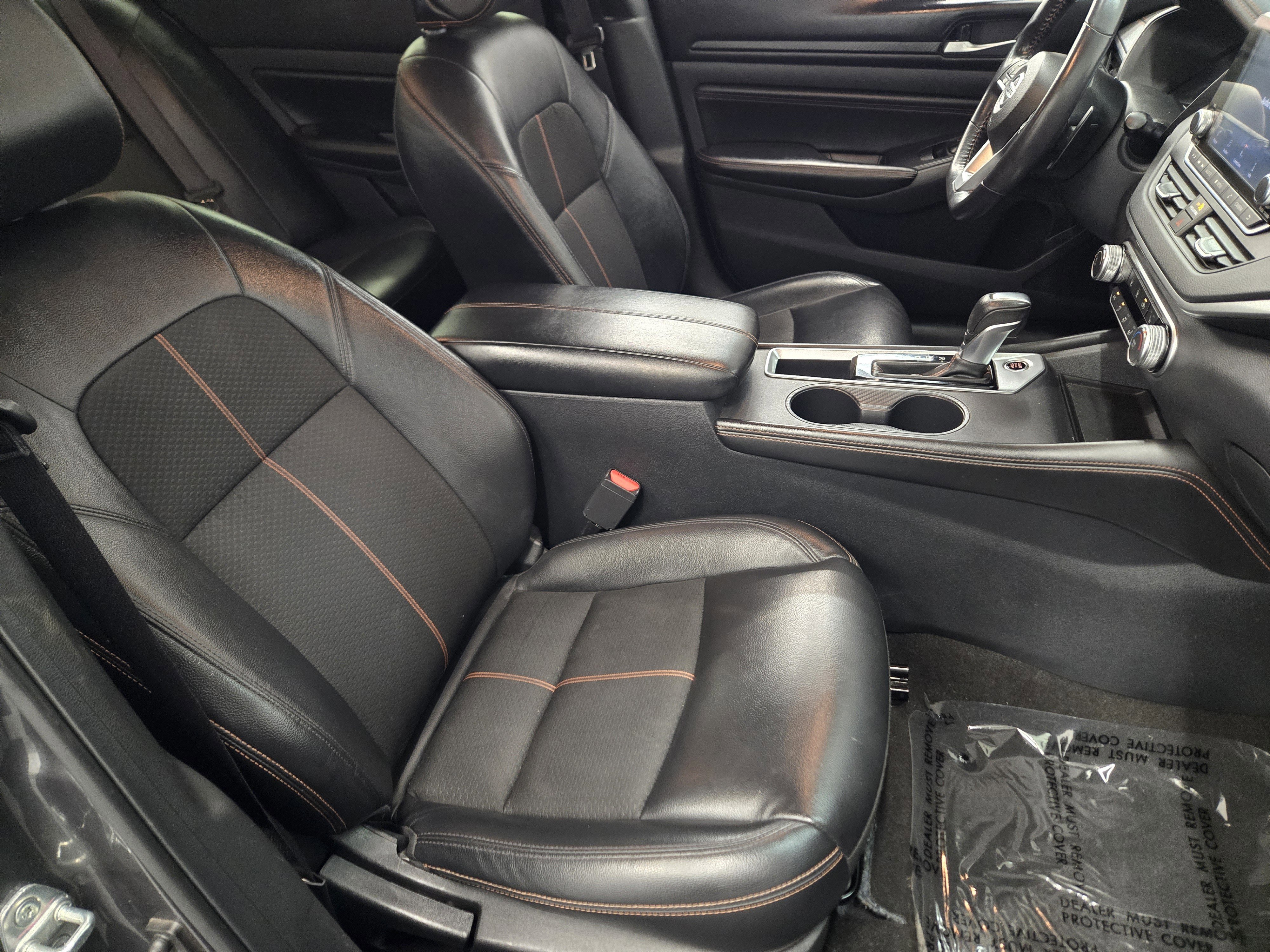 Used 2022 Nissan Altima 2.5 SR w/ Midnight Edition Package image 13