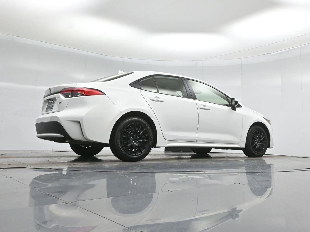 Used 2020 Toyota Corolla LE image 15