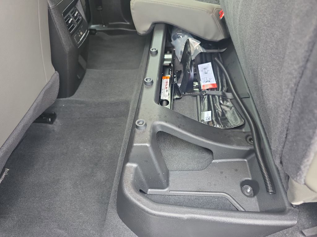 Used 2024 Chevrolet Colorado ZR2 w/ Technology Package image 44