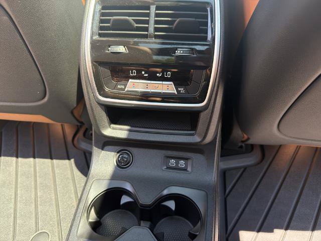 Used 2021 BMW X7 xDrive40i w/ Executive Package AWD/4WD image 25