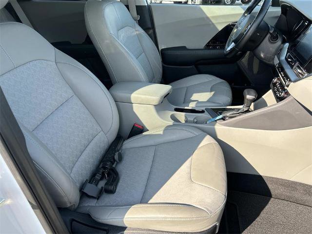 Used 2022 Kia Niro LXS image 23
