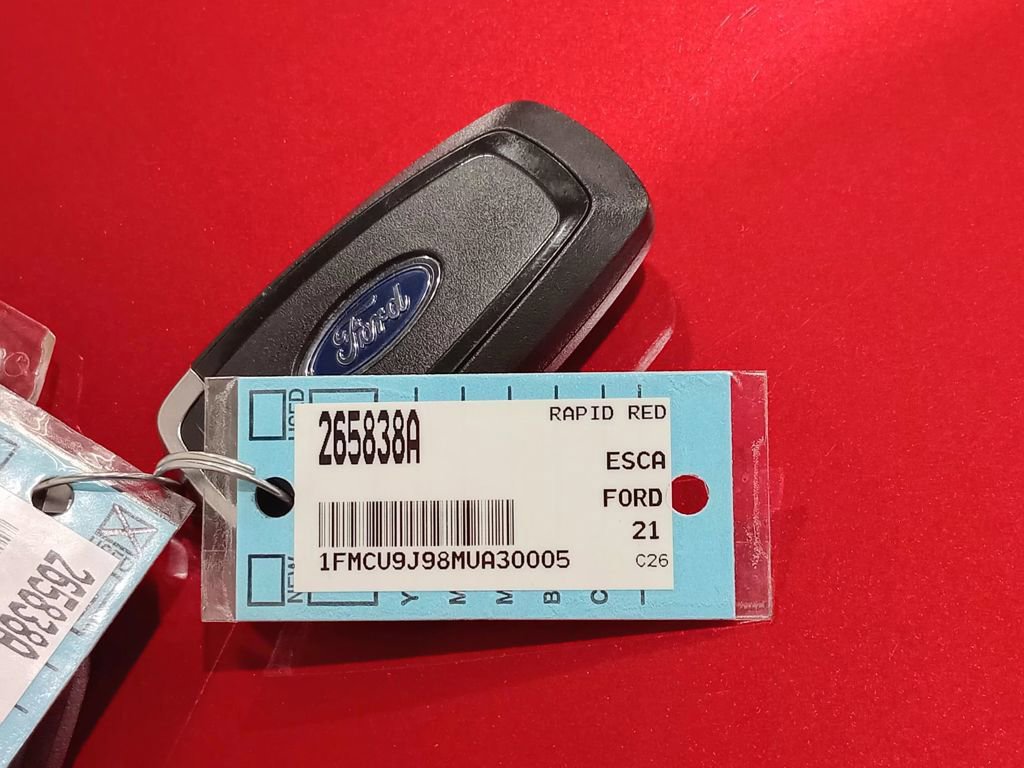 Certified 2021 Ford Escape Titanium w/ Titanium Elite Package image 36