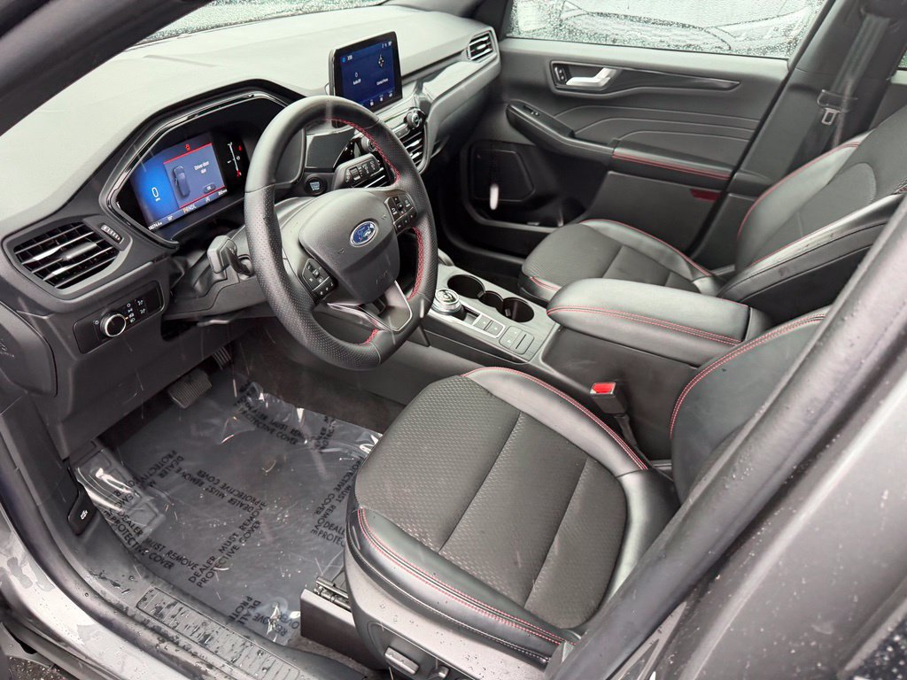 Certified 2025 Ford Escape ST-Line AWD/4WD image 11