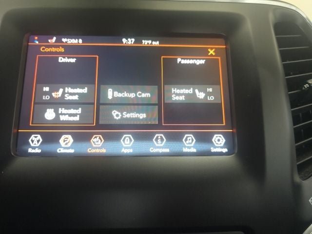 Used 2019 Jeep Cherokee Latitude Plus w/ Cold Weather Group AWD/4WD image 31