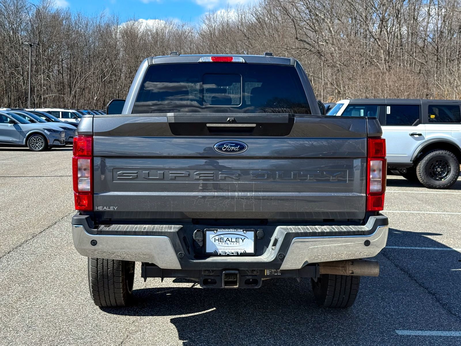 Certified 2022 Ford F350 Lariat w/ Lariat Ultimate Package image 3