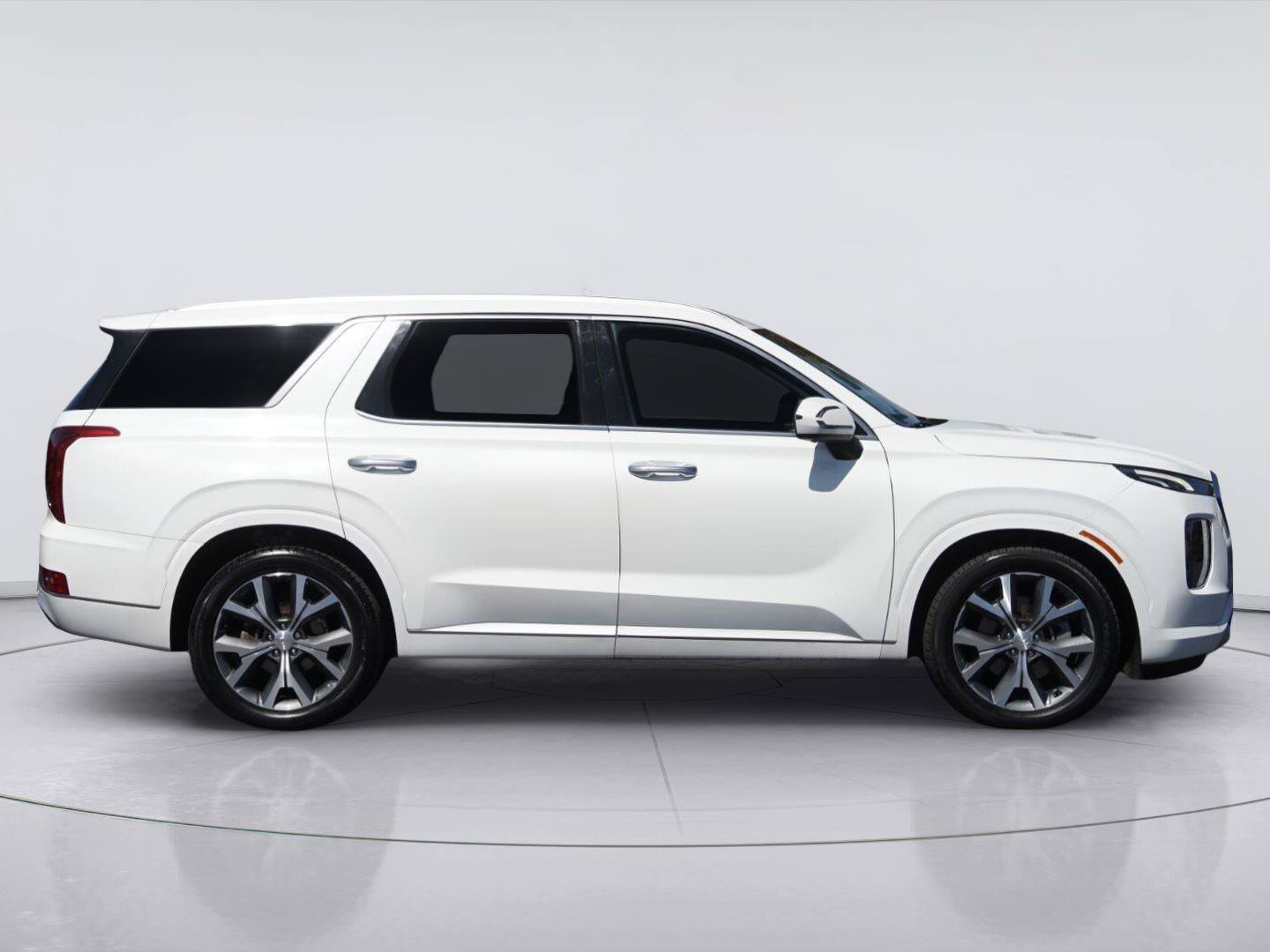 Used 2022 Hyundai Palisade Limited FWD image 5