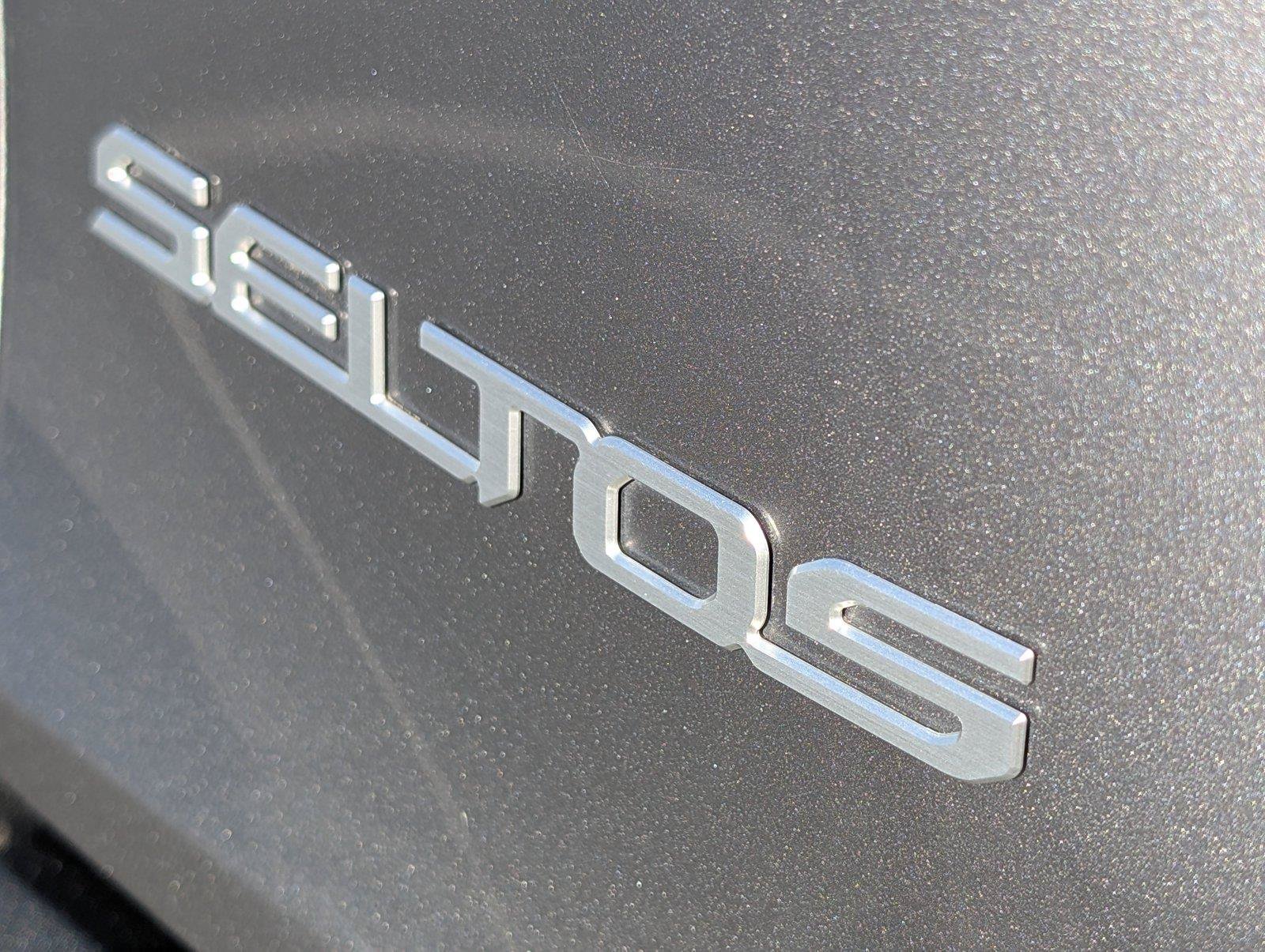 Used 2026 Kia Seltos LX AWD/4WD image 14