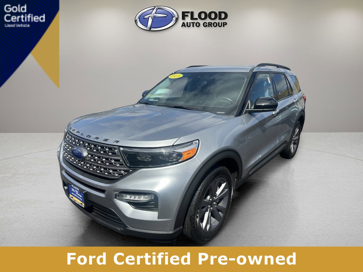 Certified 2023 Ford Explorer XLT w/ Equipment Group 202A AWD/4WD image 3
