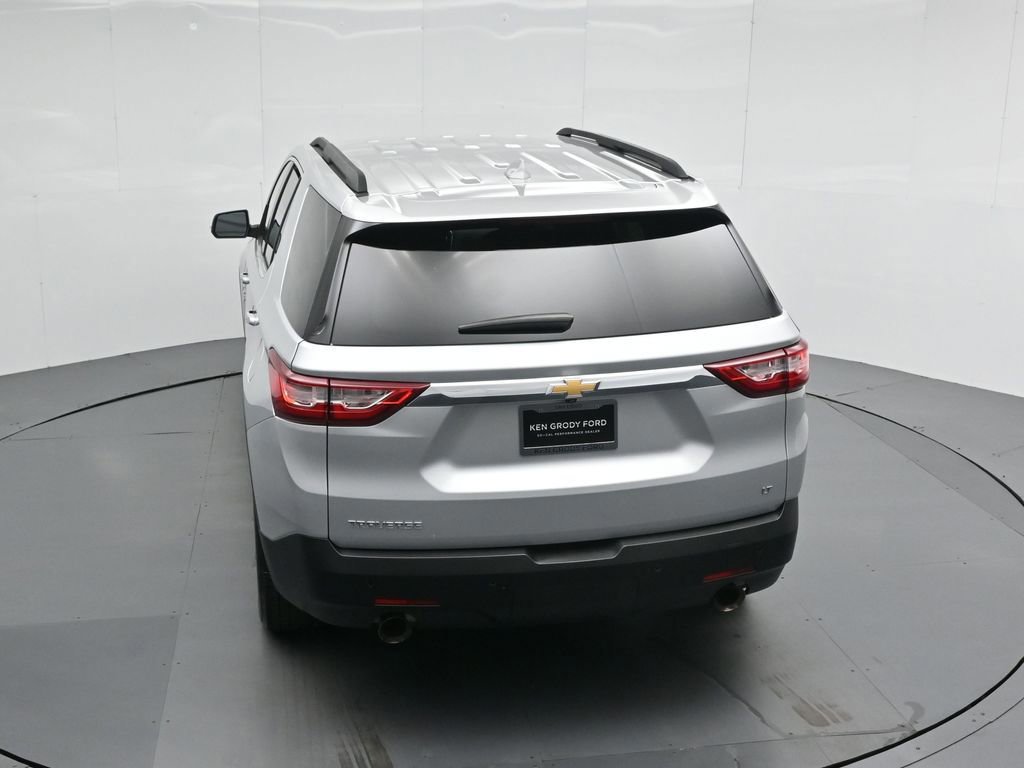 Used 2021 Chevrolet Traverse LT image 13