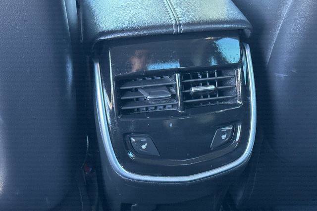 Used 2017 Cadillac XTS Luxury image 32