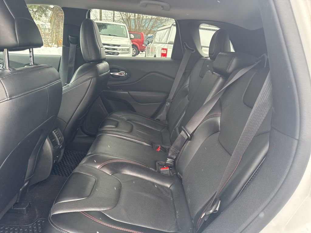 Used 2022 Jeep Cherokee Trailhawk w/ Premium Leather Package image 43