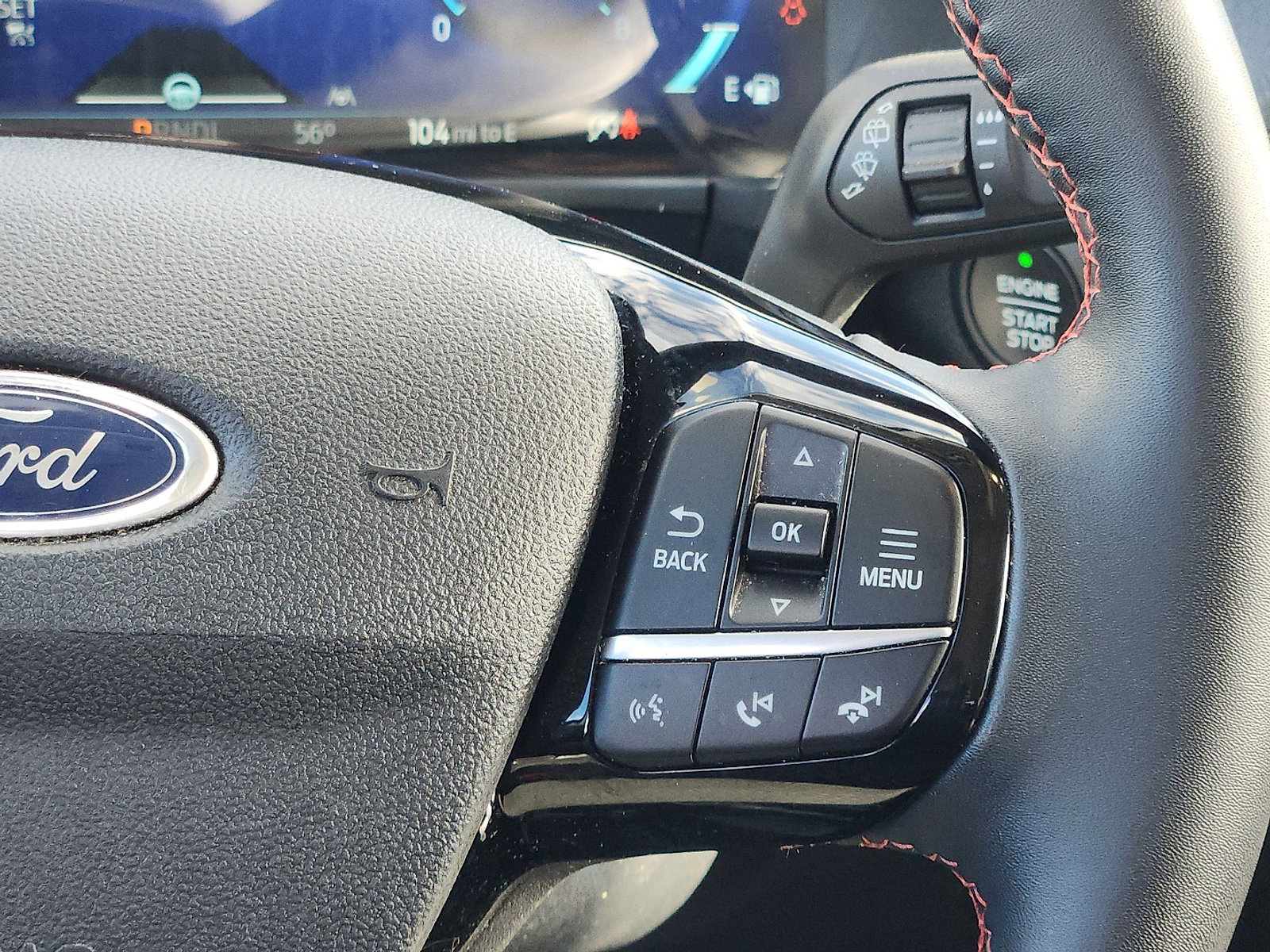 Certified 2022 Ford Escape SEL w/ SEL Stealth AWD Package image 16