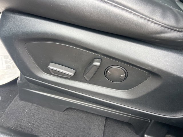 Certified 2022 Ford Explorer XLT w/ Equipment Group 202A image 20