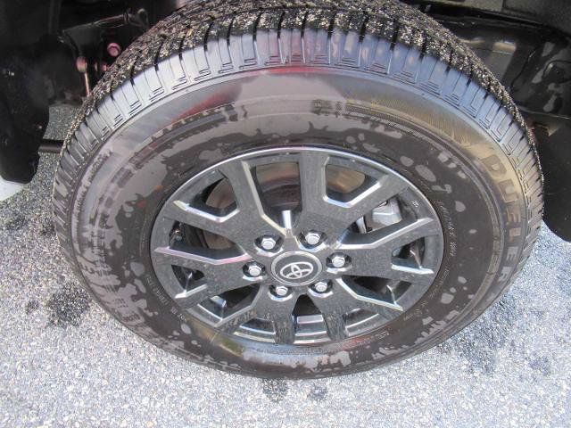 Used 2026 Toyota 4Runner SR5 AWD/4WD image 10