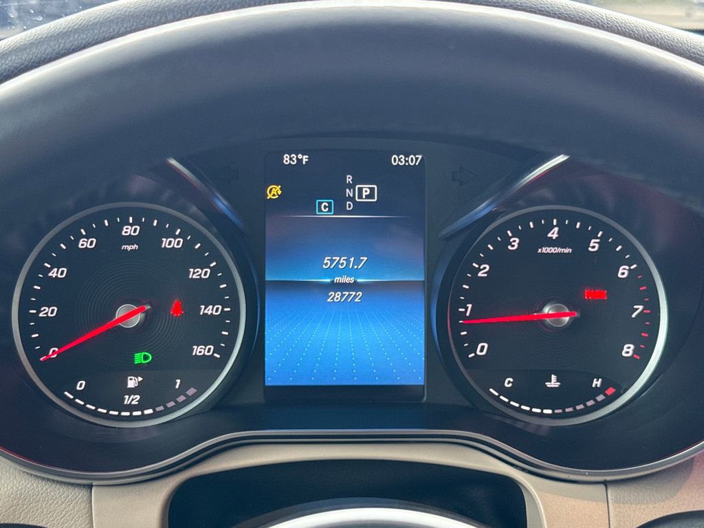 Used 2022 Mercedes-Benz GLC 300 4MATIC image 16