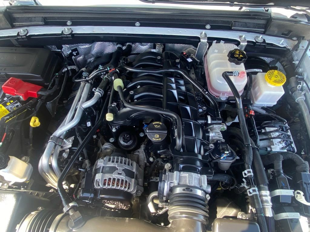 Used 2025 Jeep Gladiator Sport image 29