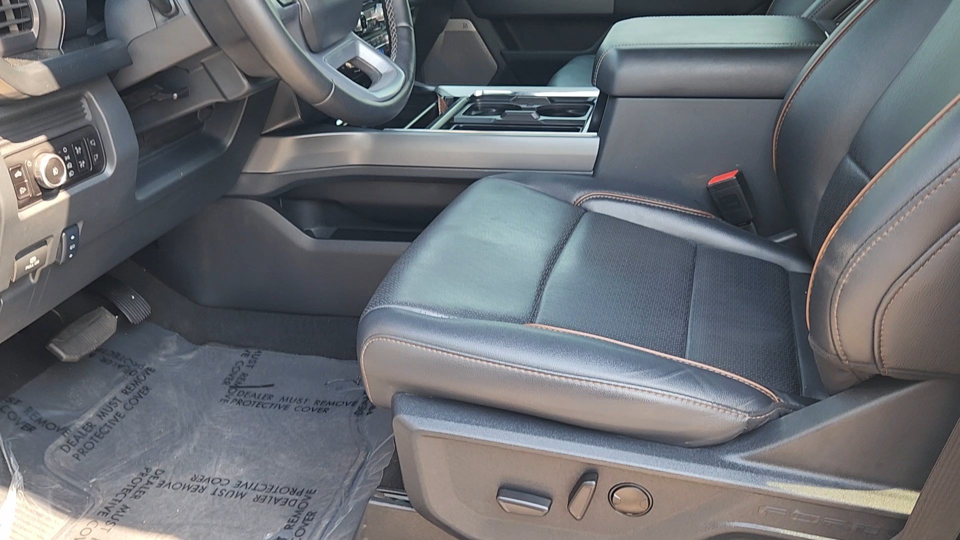 Certified 2025 Ford F250 Lariat AWD/4WD image 28