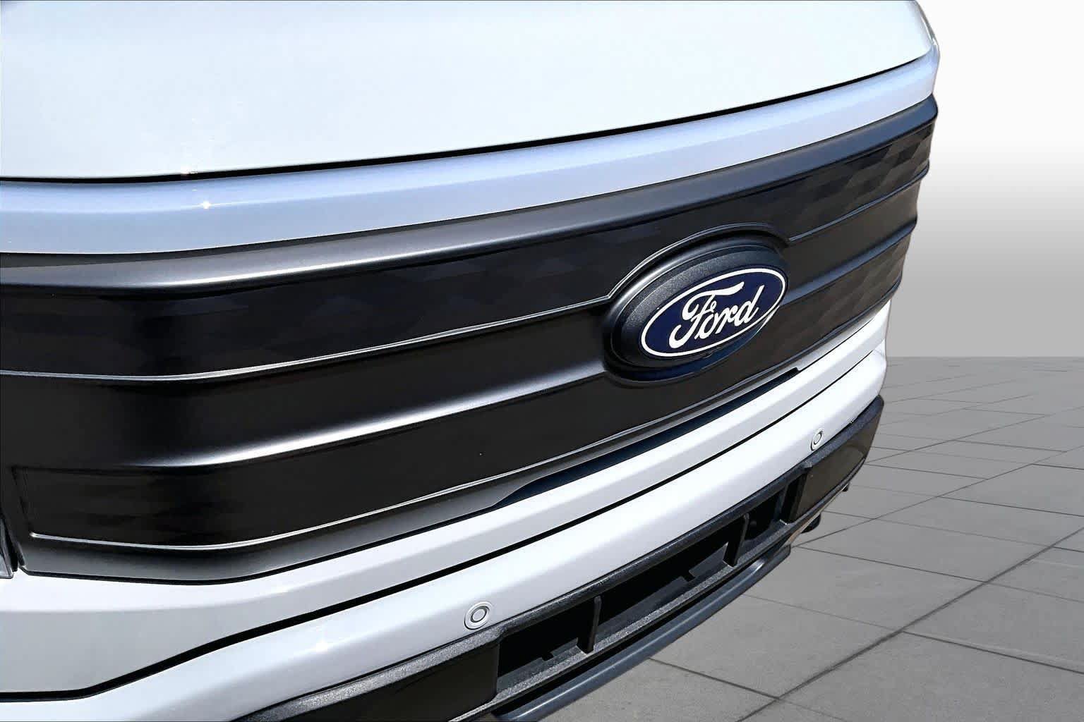 Certified 2024 Ford F150 Lightning Lariat AWD/4WD image 32