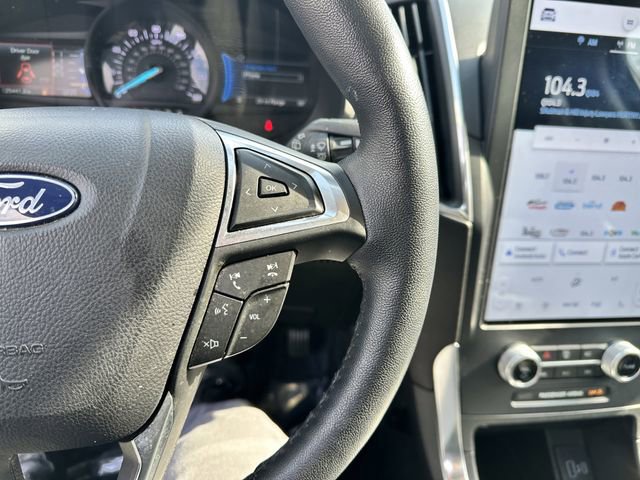 Certified 2022 Ford Edge Titanium image 30