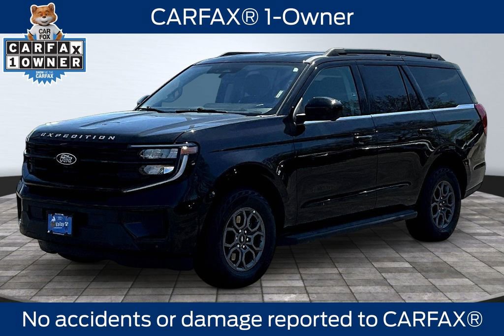 Certified 2025 Ford Expedition Active AWD/4WD image 3