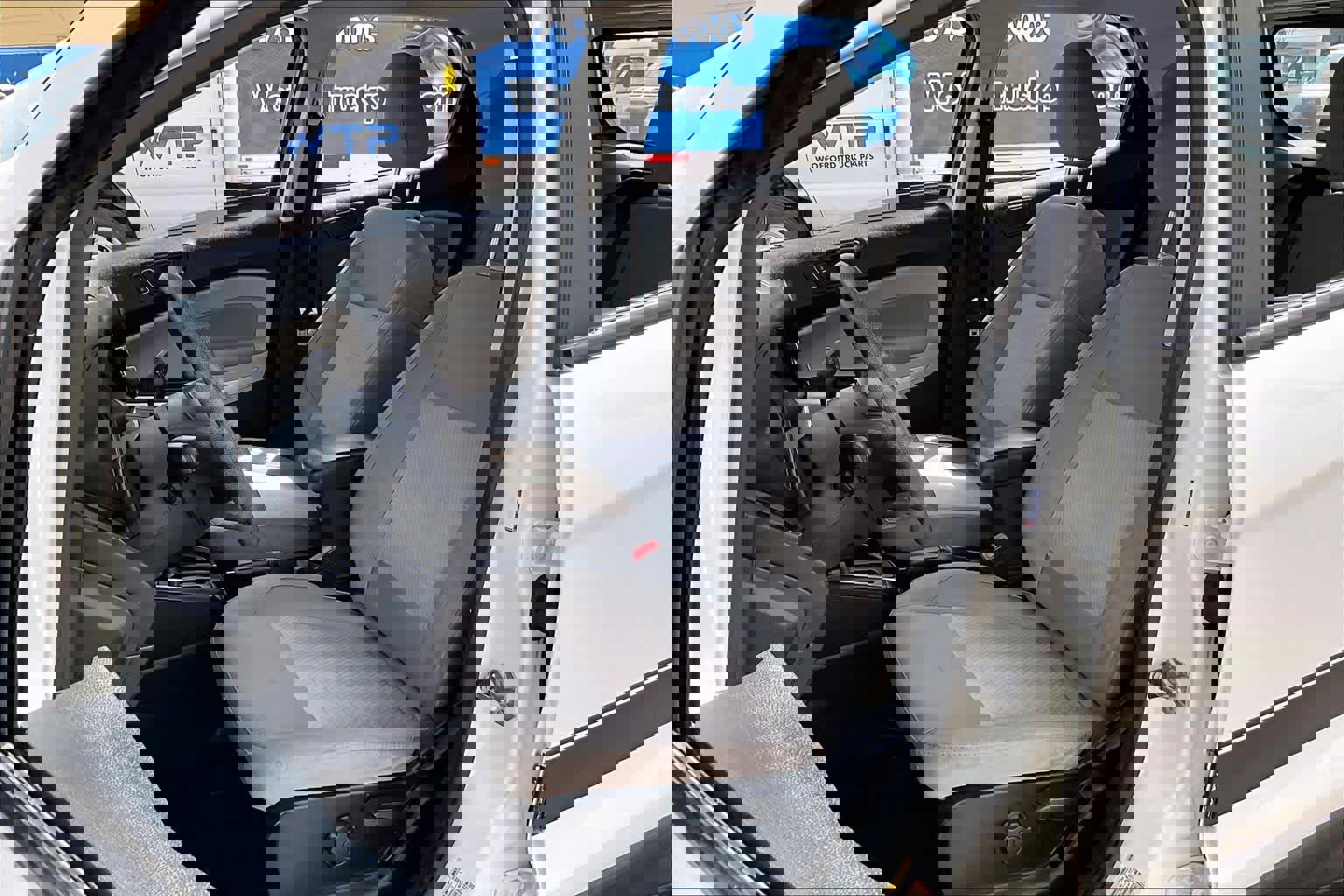 Certified 2021 Ford EcoSport S image 8