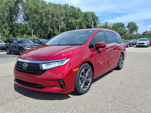 Used 2024 Honda Odyssey Elite image 3