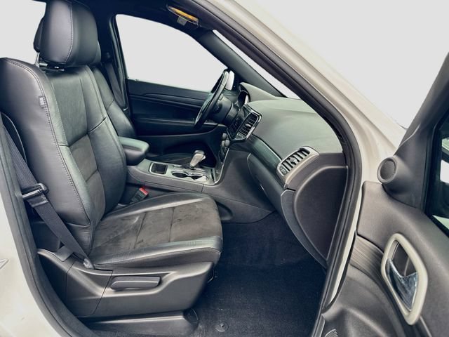 Used 2021 Jeep Grand Cherokee Laredo X AWD/4WD image 36