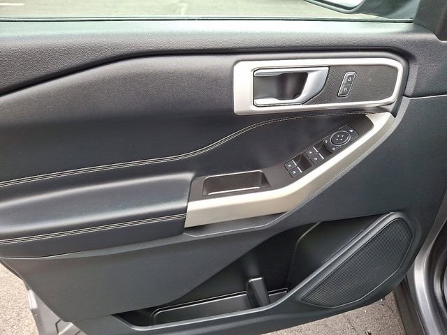 Certified 2022 Ford Explorer XLT w/ Class IV Trailer Tow Package image 15